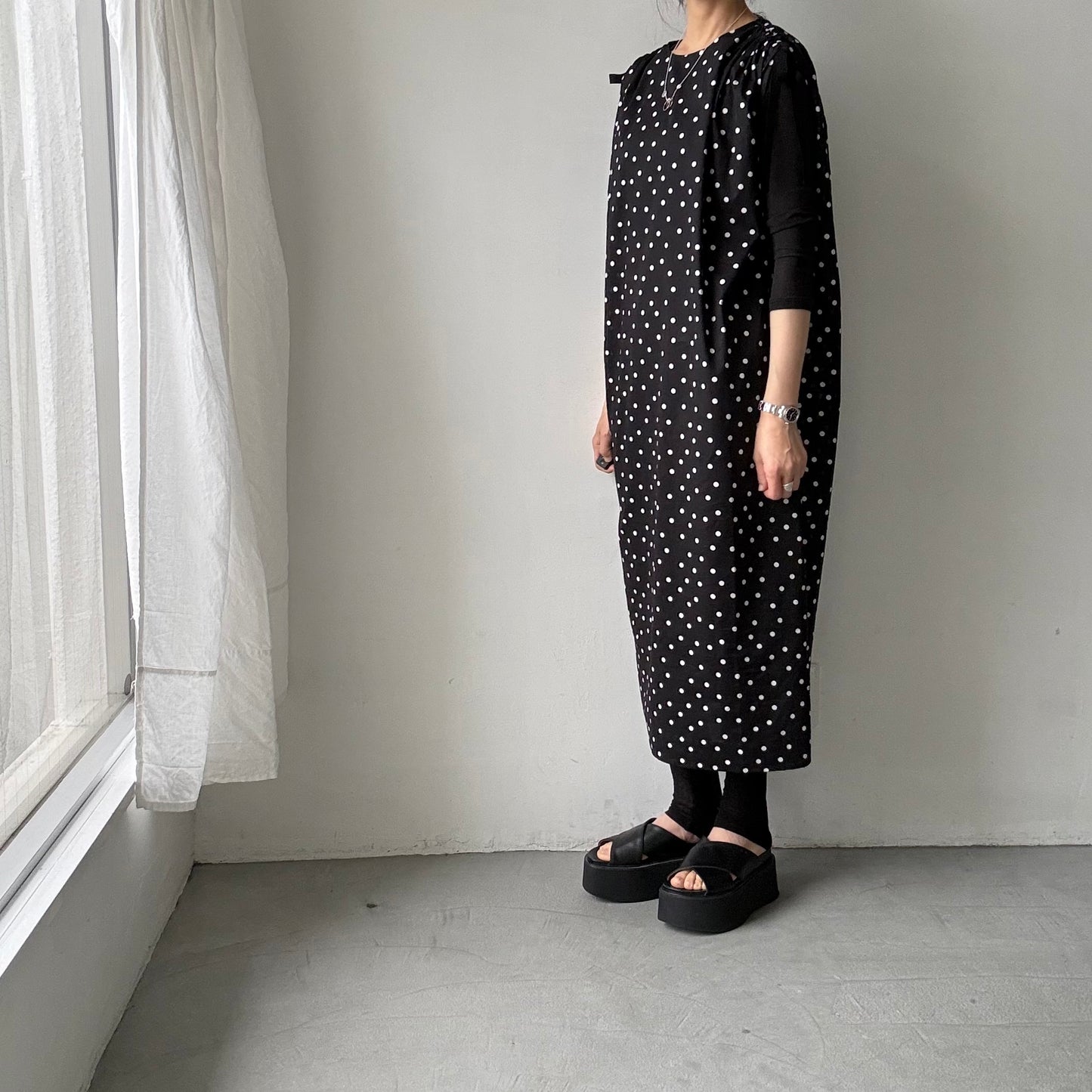 cion  コットン水玉ショルダーリボンワンピース