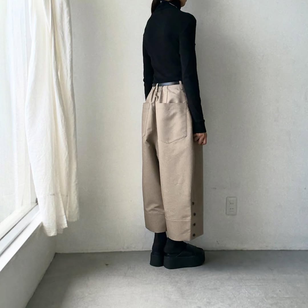 TENNE HANDCRAFTED MODERN オーバーオールパンツ　カーキ