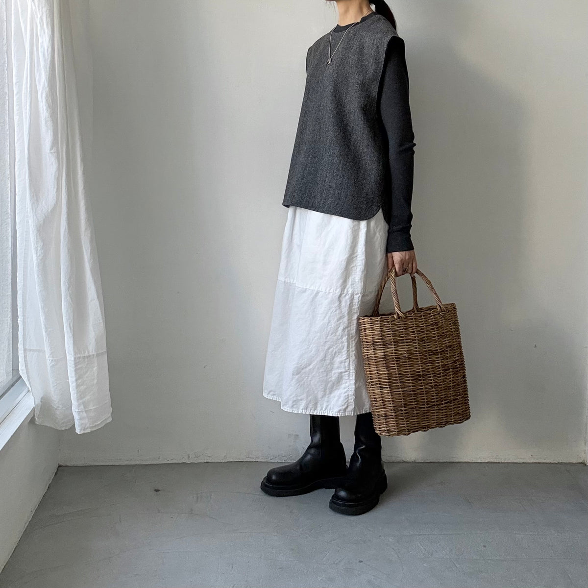 atelier naruse ブリティッシュウールツイードバックボタンリブベスト
