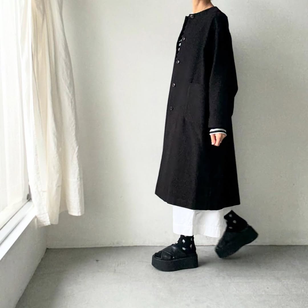 atelier d'antan Mauryノーカラーコットンコート