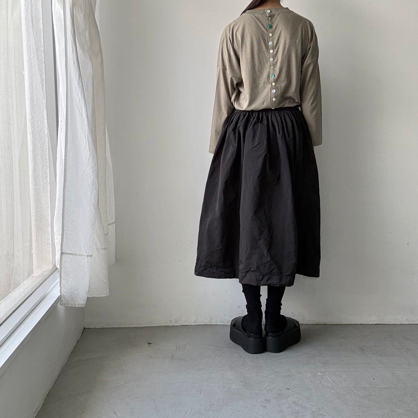 R&D.M.Co  ドロップキャンディボタンロングスリーブTシャツ　カーキ