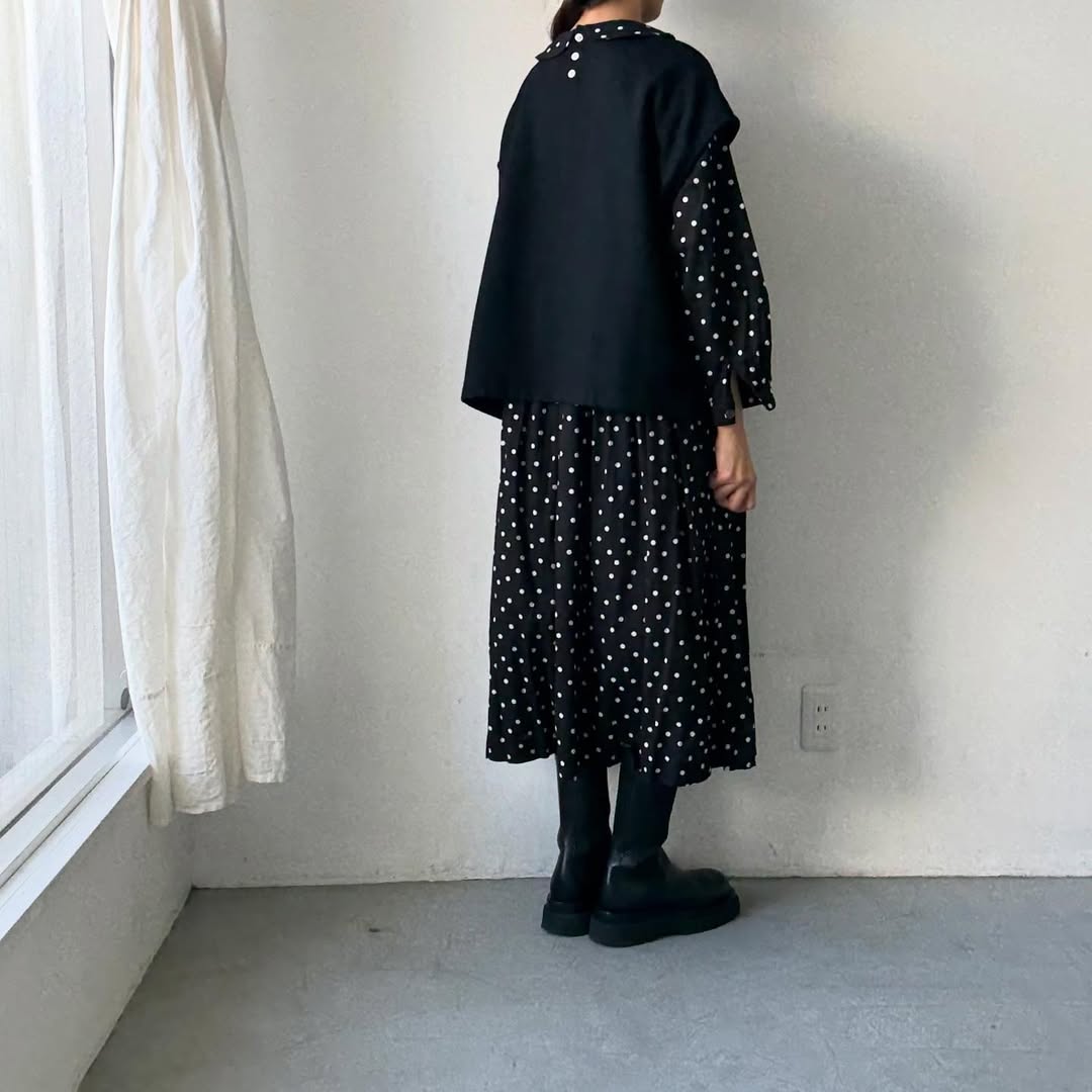 Linenya  ウールベスト　ブラック