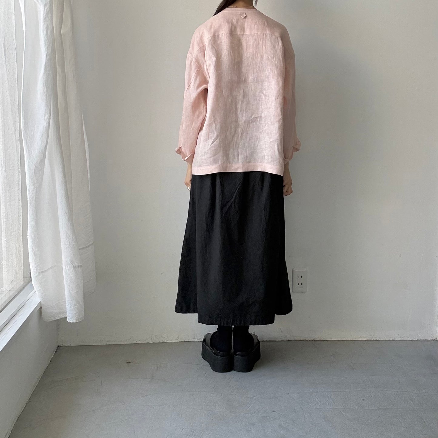 atelier naruse  リネンスモックブラウス　ペールピンク