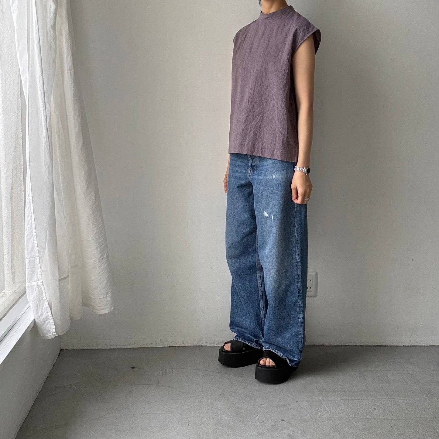 atelier d'antan Pigott コットンリネンノースリーブシャツ