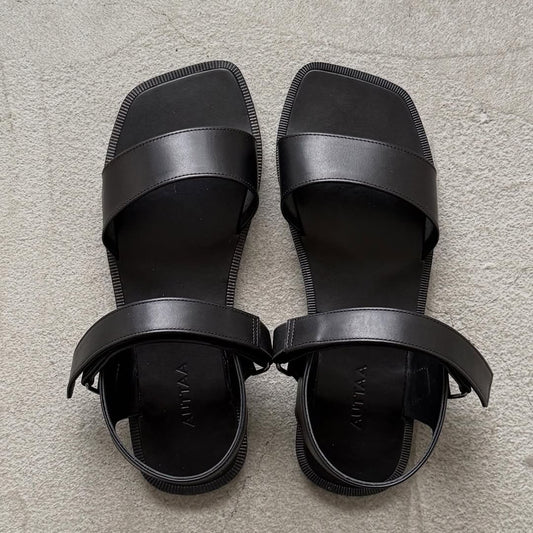 AUTTAA クラシックサンダル　ブラック