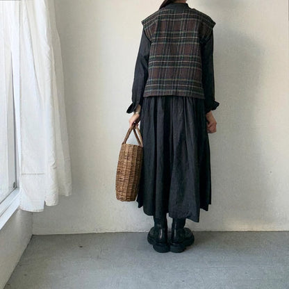 R&D.M.Co  ウール タータンチェックボタンビブ