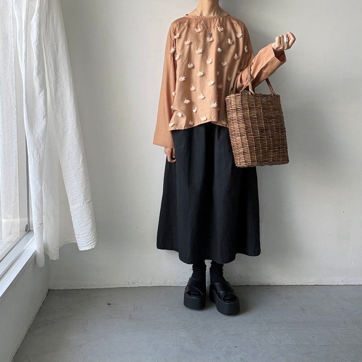 kijinokanosei  ひなぎくビッグプルオーバー　ベージュ×ベージュ