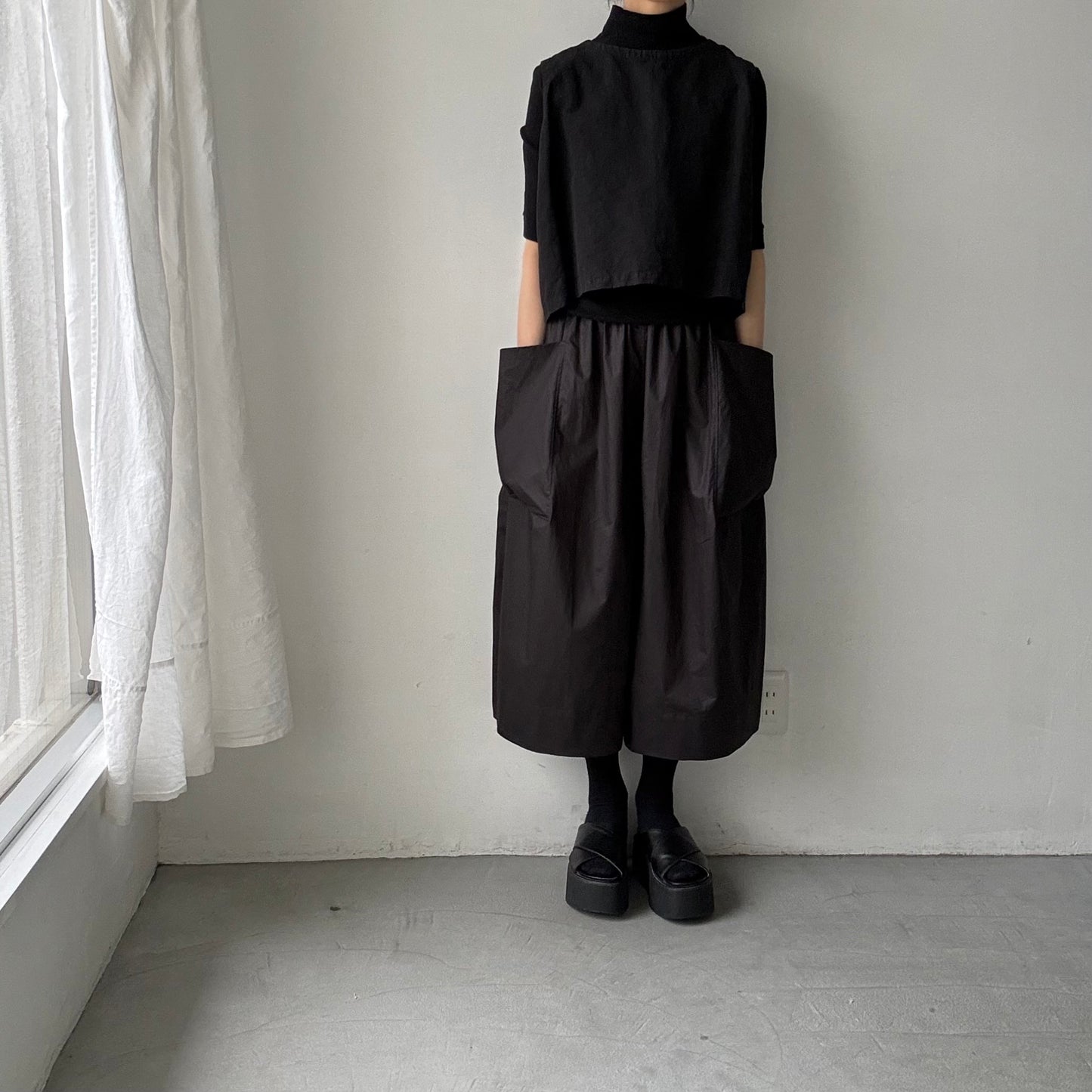 TENNE HANDCRAFTED MODERN ビッグポケットキュロット　ブラック