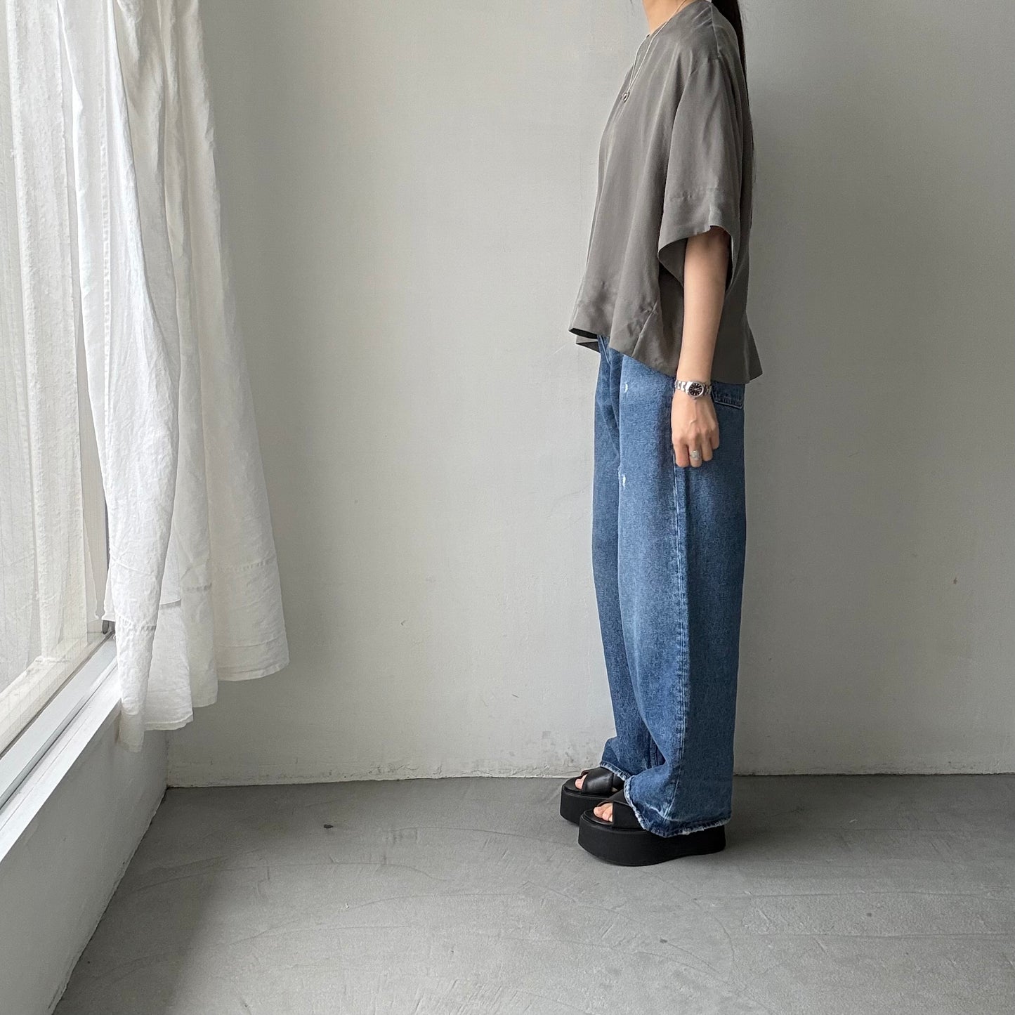TENNE HANDCRAFTED MODERN ハーフスリーブトップス　グレー