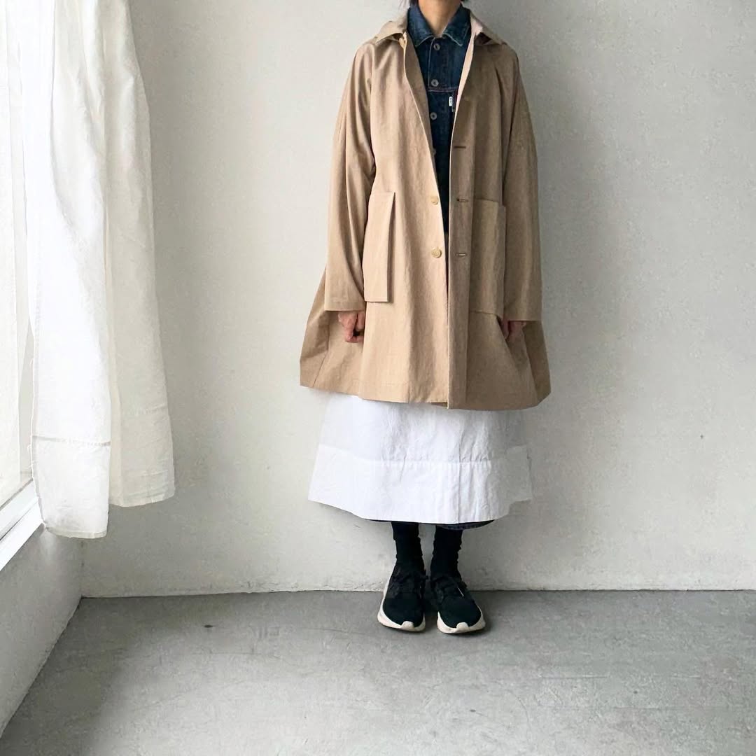 atelier naruse コットンナイロンタフタフーデットコート　ベージュ