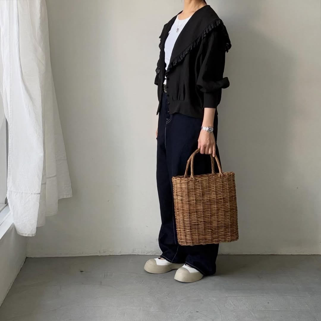 MAGALI コルトレイクリネンレース襟カーディガン　ブラック