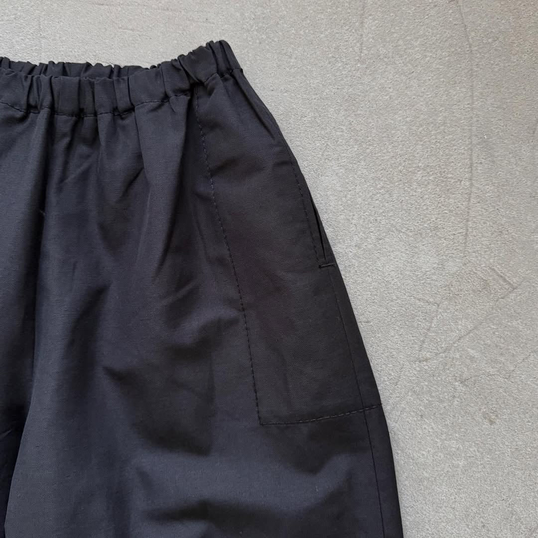 homspun ウールリネンギャザーワイドパンツ　ブラック