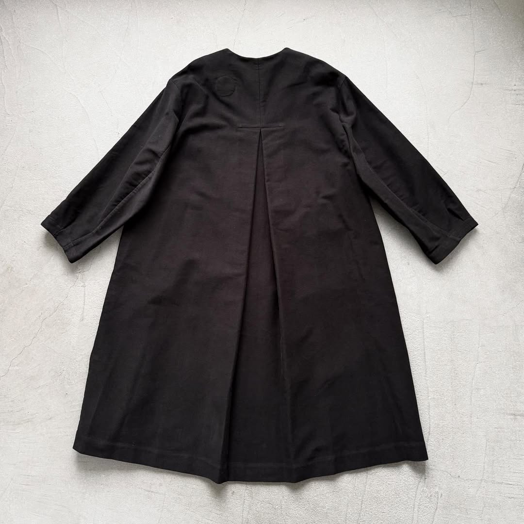 atelier d'antan Mauryノーカラーコットンコート
