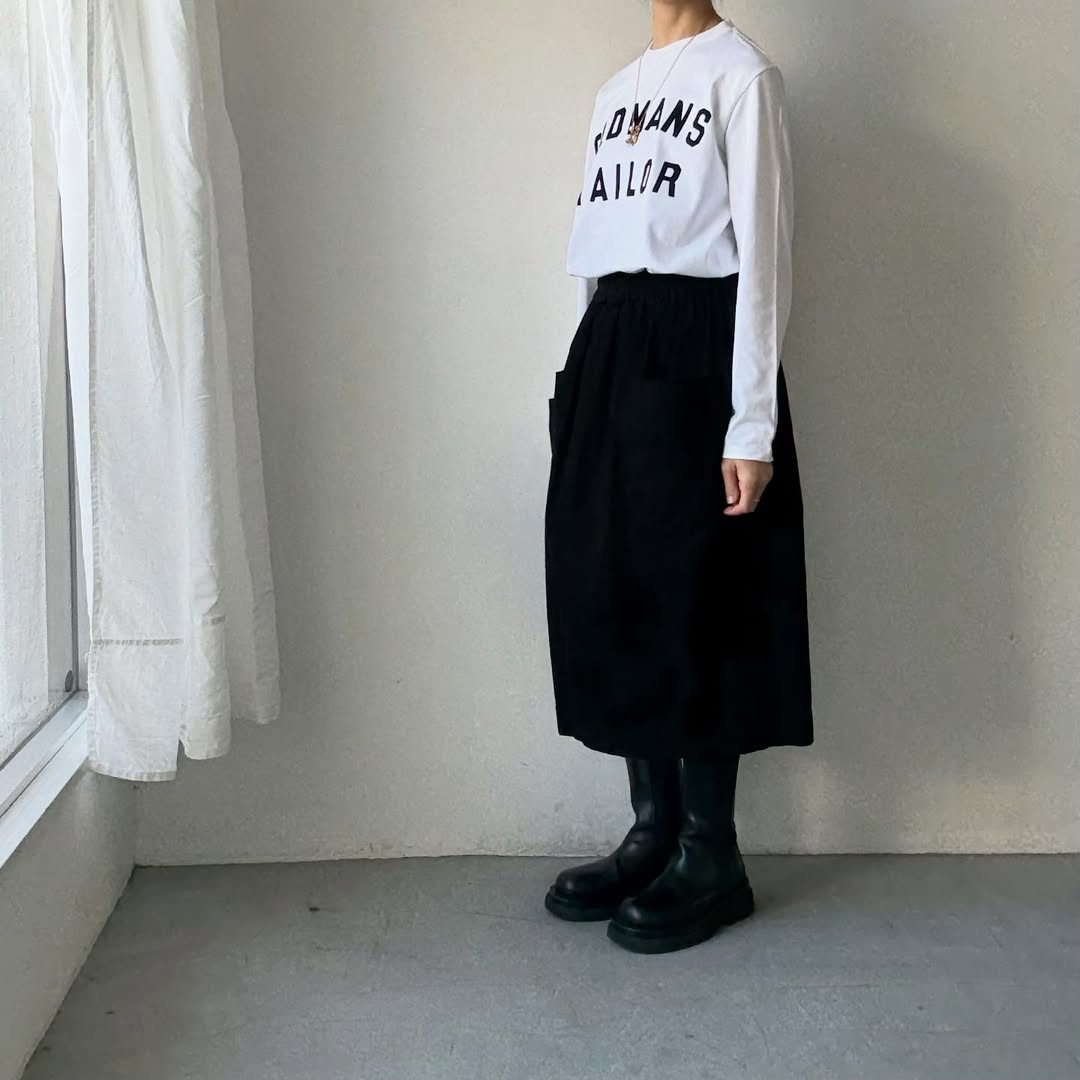 OLDMANS TAILOR OMTフロッキープリントロゴ長袖Tシャツ　ホワイト×ブラック