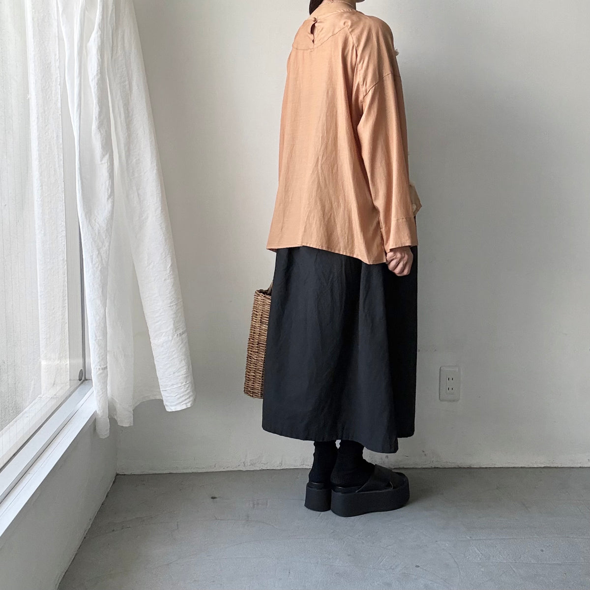 kijinokanosei  ひなぎくビッグプルオーバー　ベージュ×ベージュ