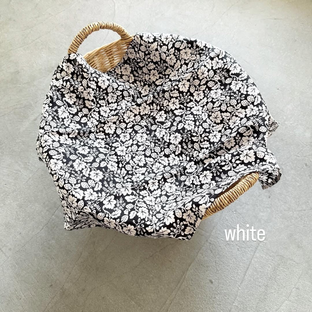 R&D.M.Co ワイルドベリーリネンキッチンクロス – blanc
