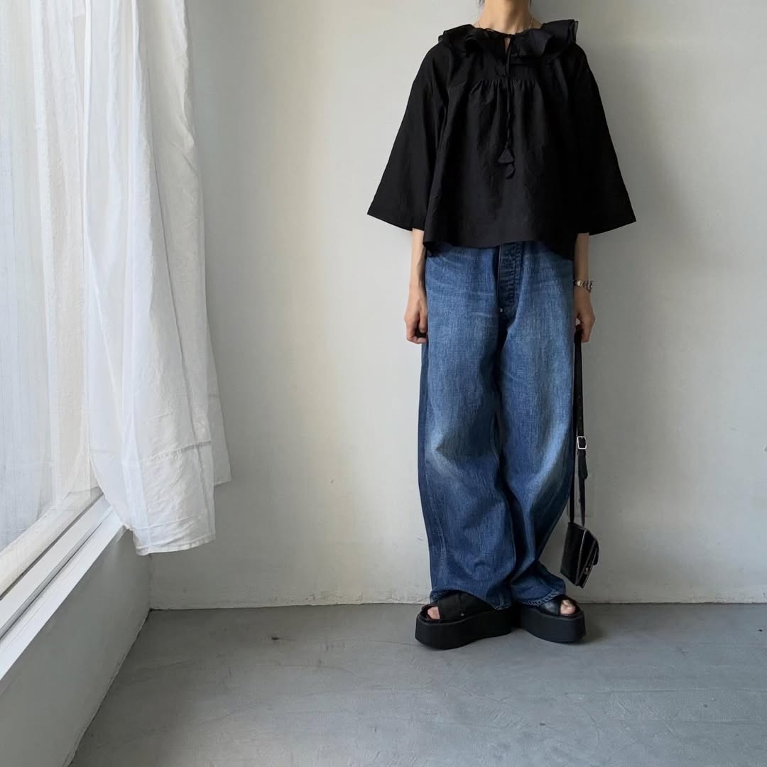 MAGALI コットンシルクブレイドフリルカラーブラウス　ブラック