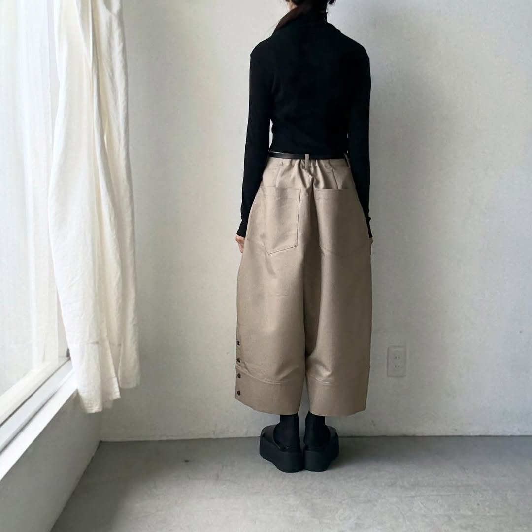 TENNE HANDCRAFTED MODERN オーバーオールパンツ　カーキ