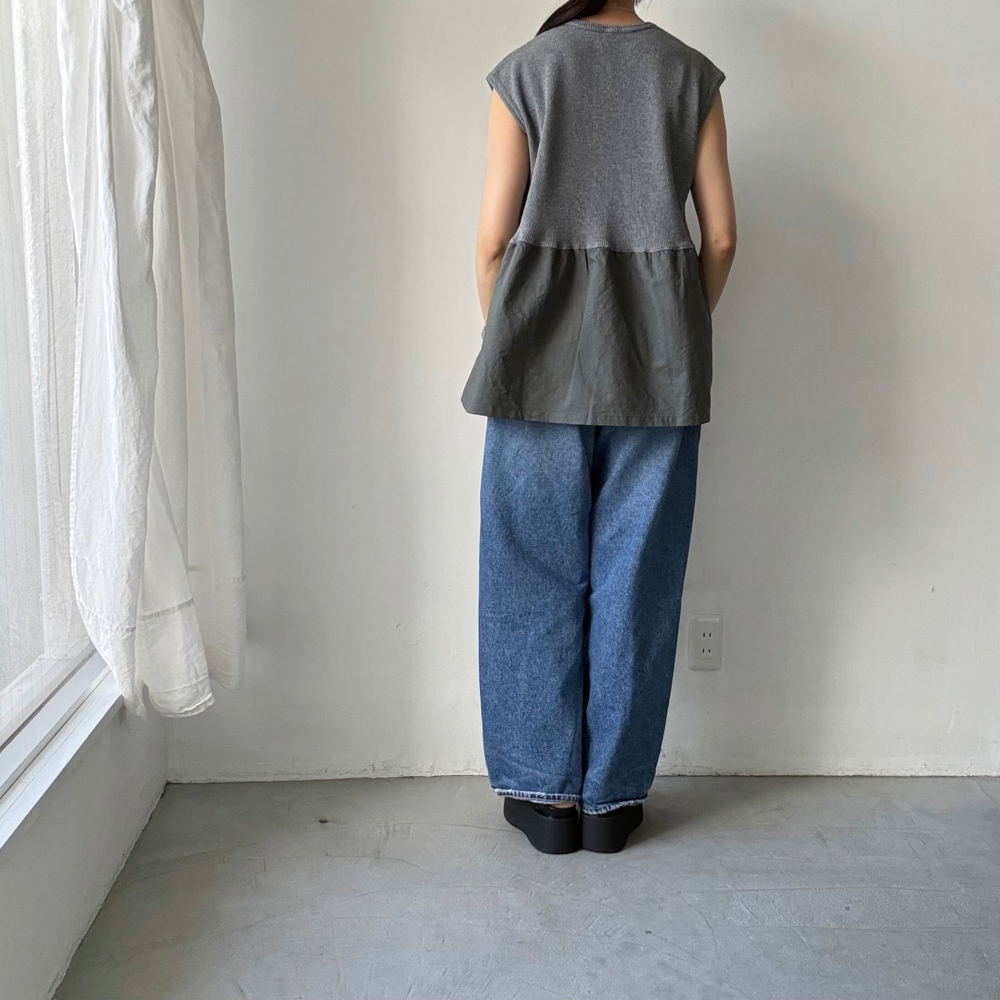 homspun  ワッフルノースリーブプルオーバー　トップグレー×グリーン