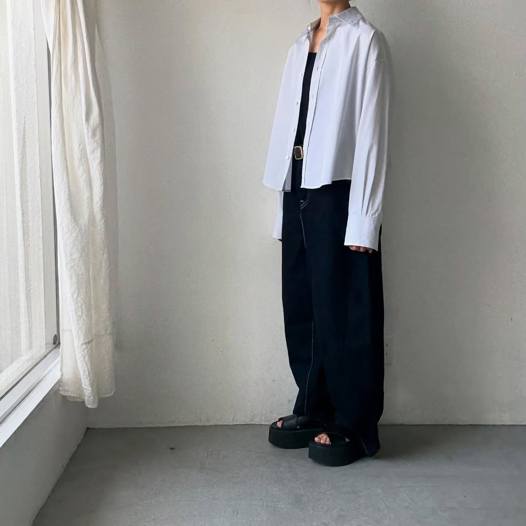 TENNE HANDCRAFTED MODERN レギュラーカラーシャツ