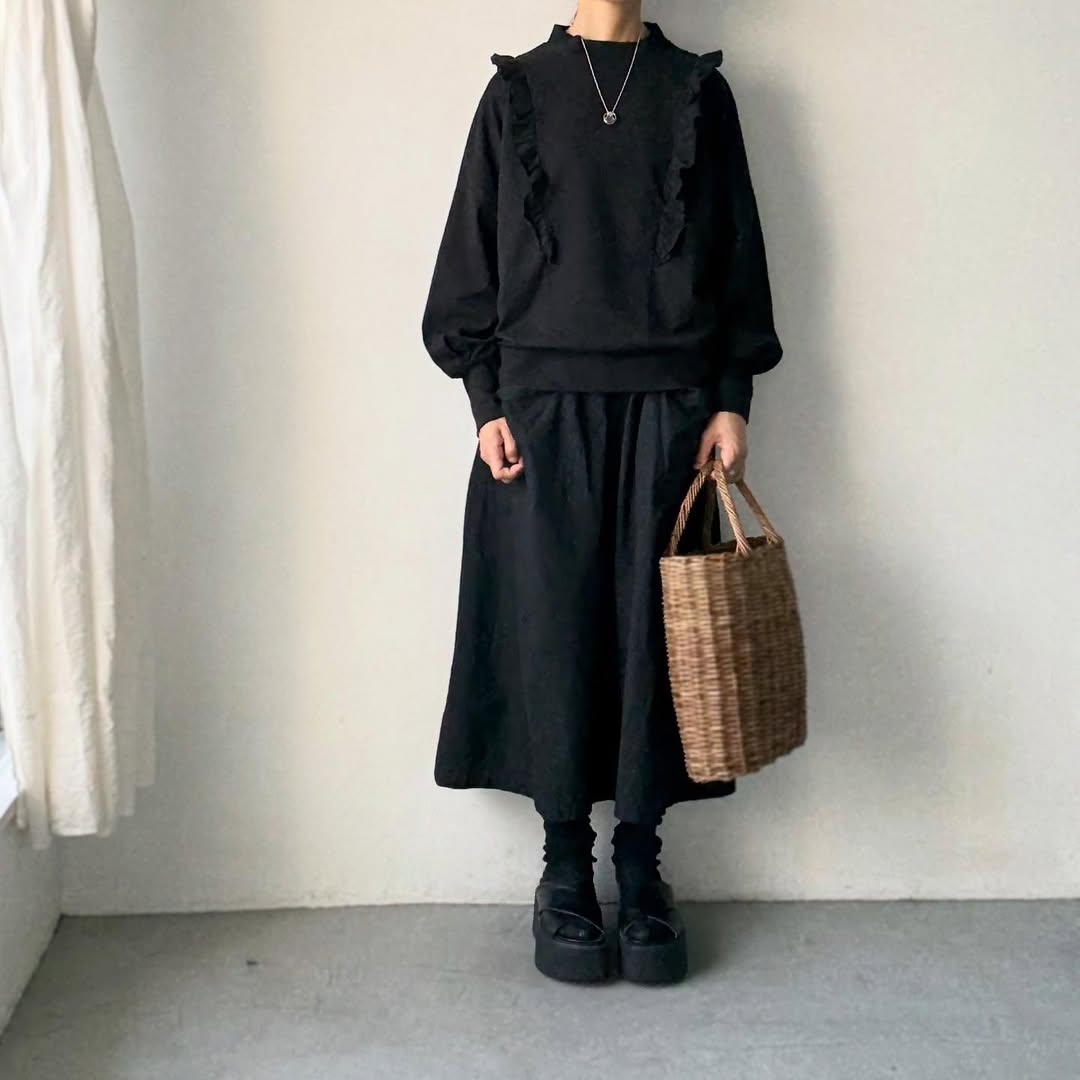 MAGALI コットン天竺ショルダーフリルカットソー