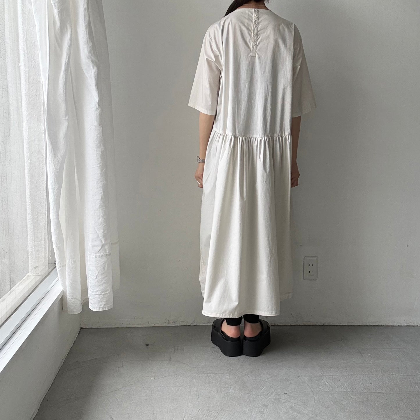 TENNE HANDCRAFTED MODERN バルーンドレス　ベージュ