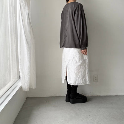 atelier naruse  オーガニックコットンタックブラウス