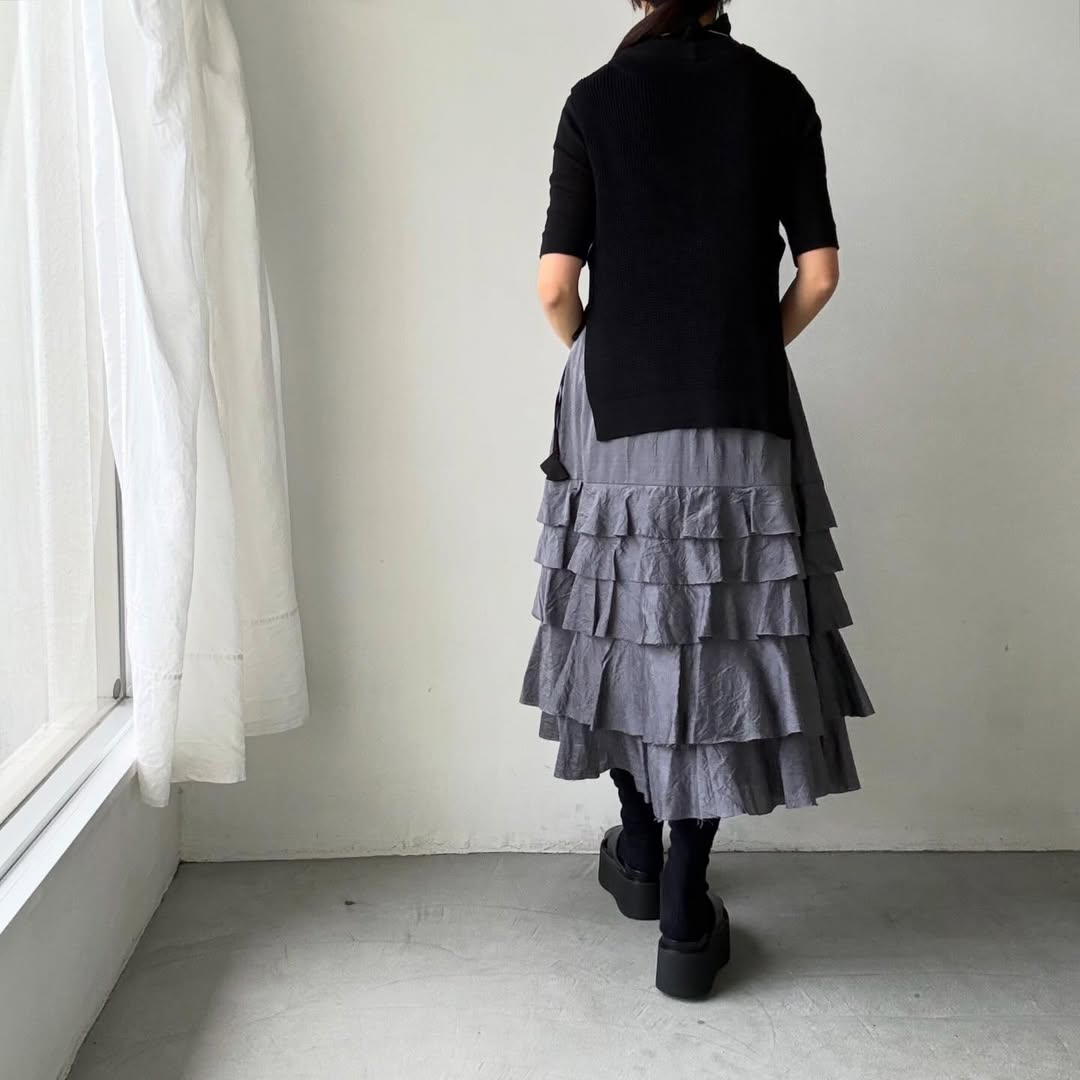 MAGALI コットンシルクブレイドティアードスカート　グレー
