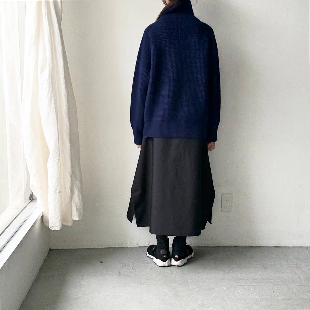 homspun メリノウールワッフル編みプルオーバー　ブルーネイビー