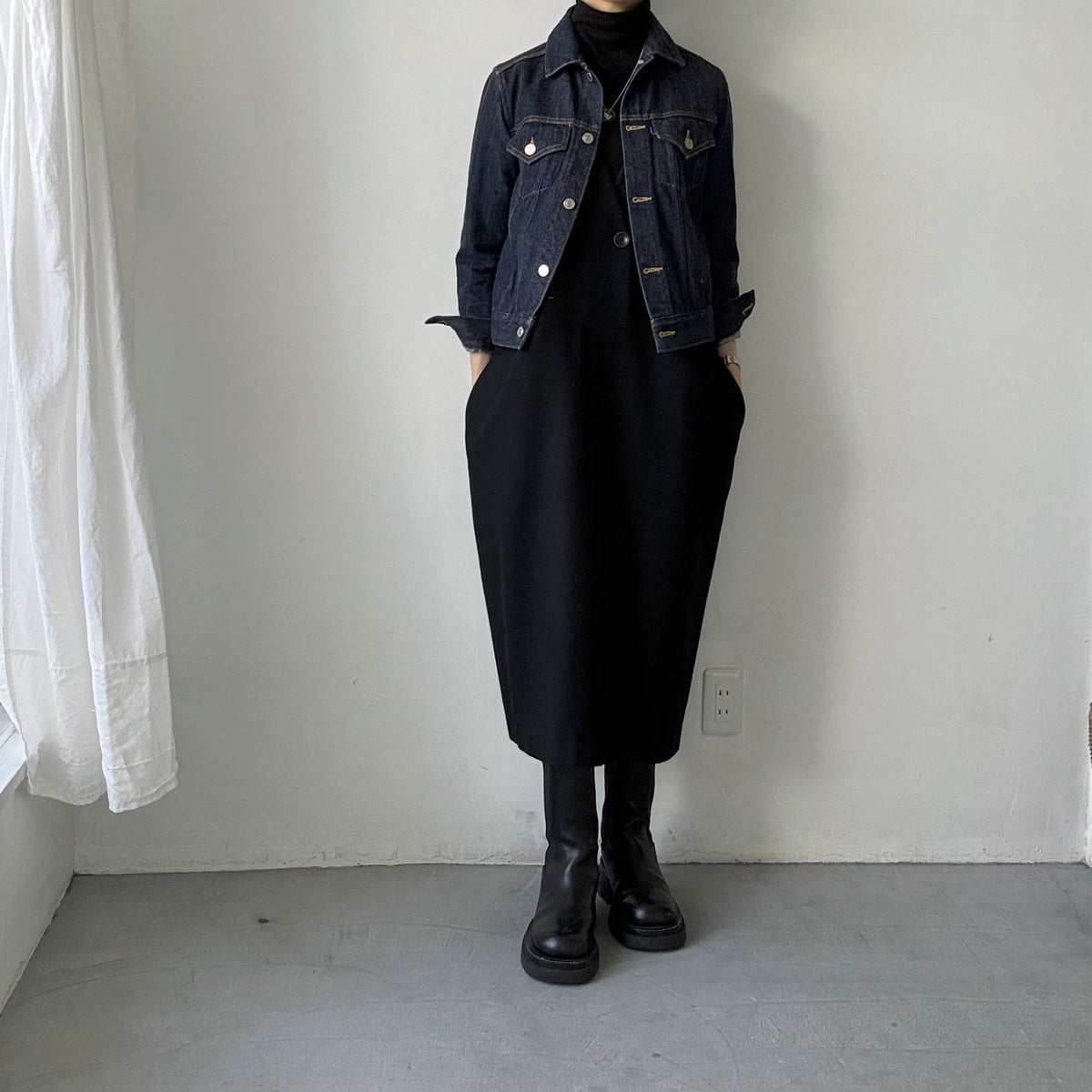 atelier naruse　コットンウールヘリンボンジャンパースカート