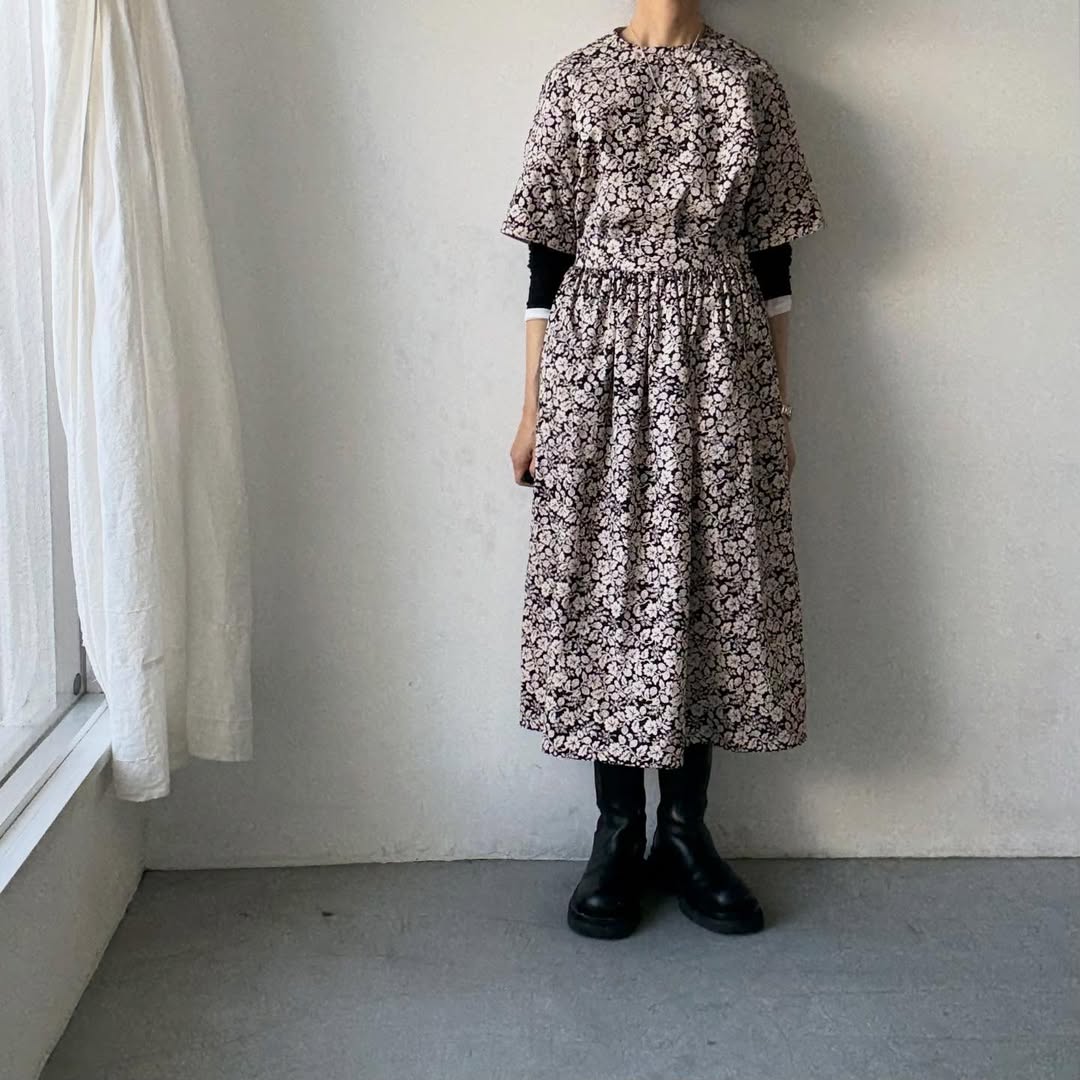 R&D.M.Co  ワイルドベリープルオーバーシャツ