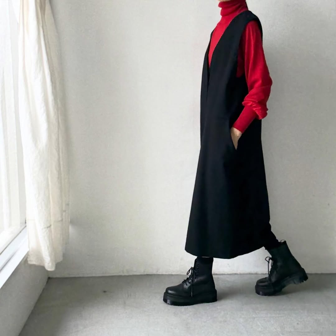 atelier naruse ウールタートルネックニット　レッド