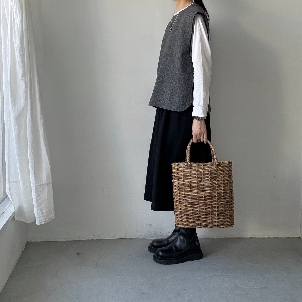 atelier naruse ブリティッシュウールツイードバックボタンリブベスト