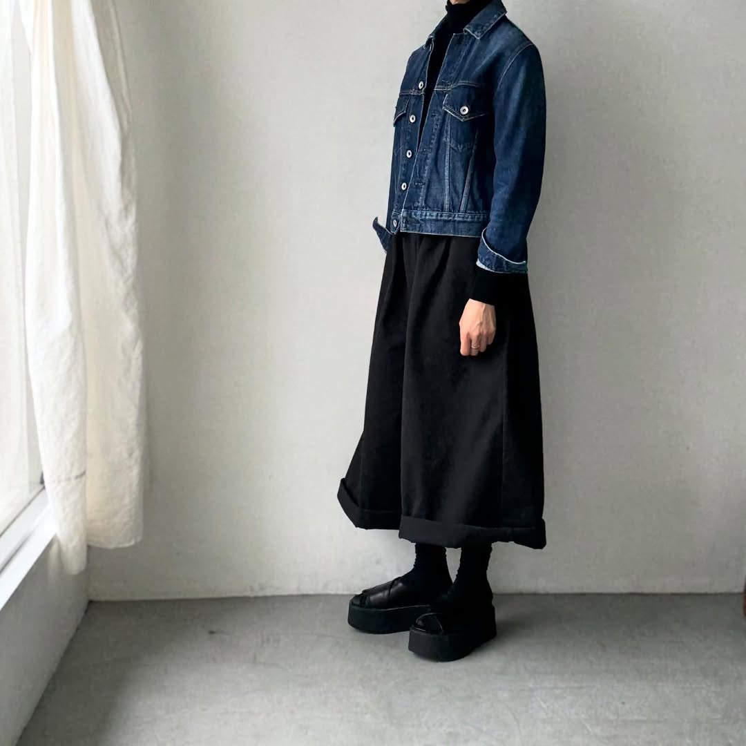 dui jujudhau  ワイドワイドパンツ　チノブラック