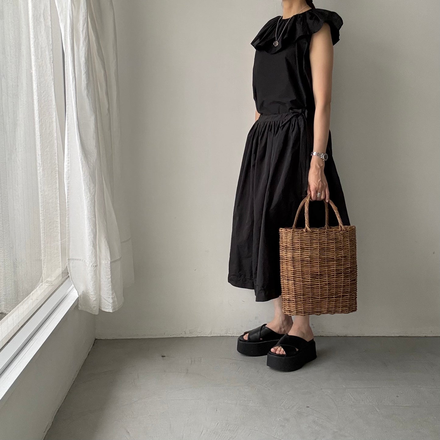 R&D.M.Co シルクコットンピエロカラーノースリーブブラウス