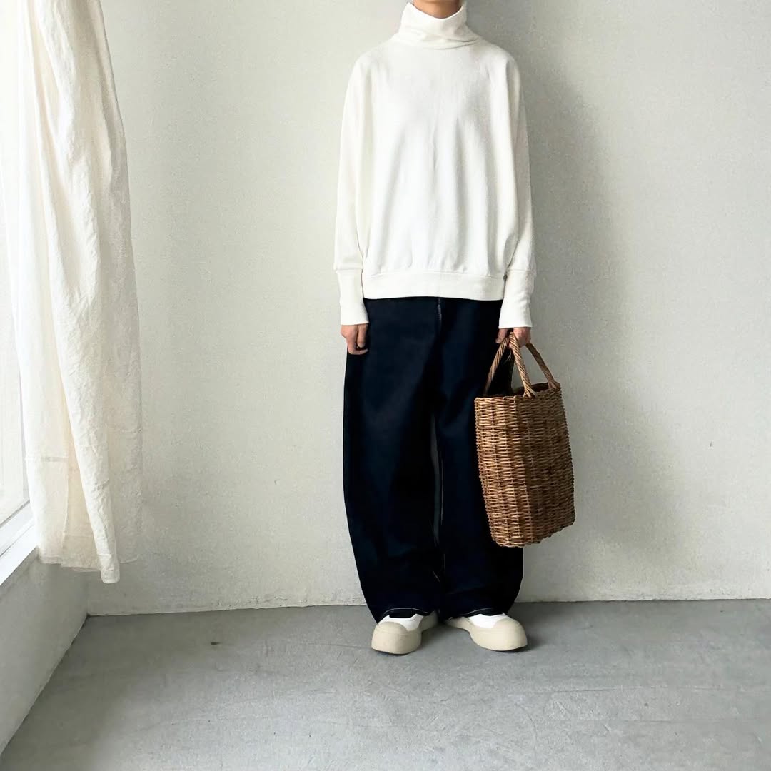 Linenya  コットンハイネックプルオーバー　ホワイト