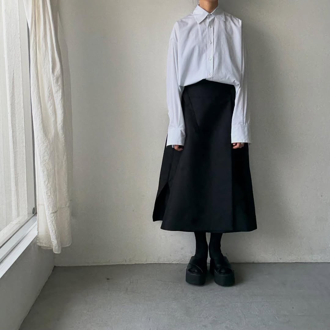 TENNE HANDCRAFTED MODERN レギュラーカラーシャツ