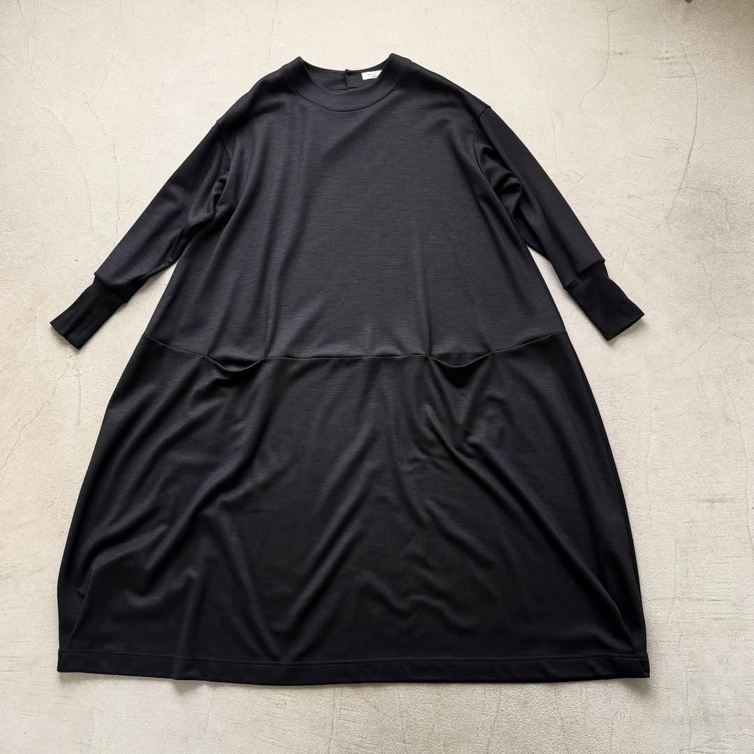 atelier naruse  スムースウールコクーンワンピース　size1