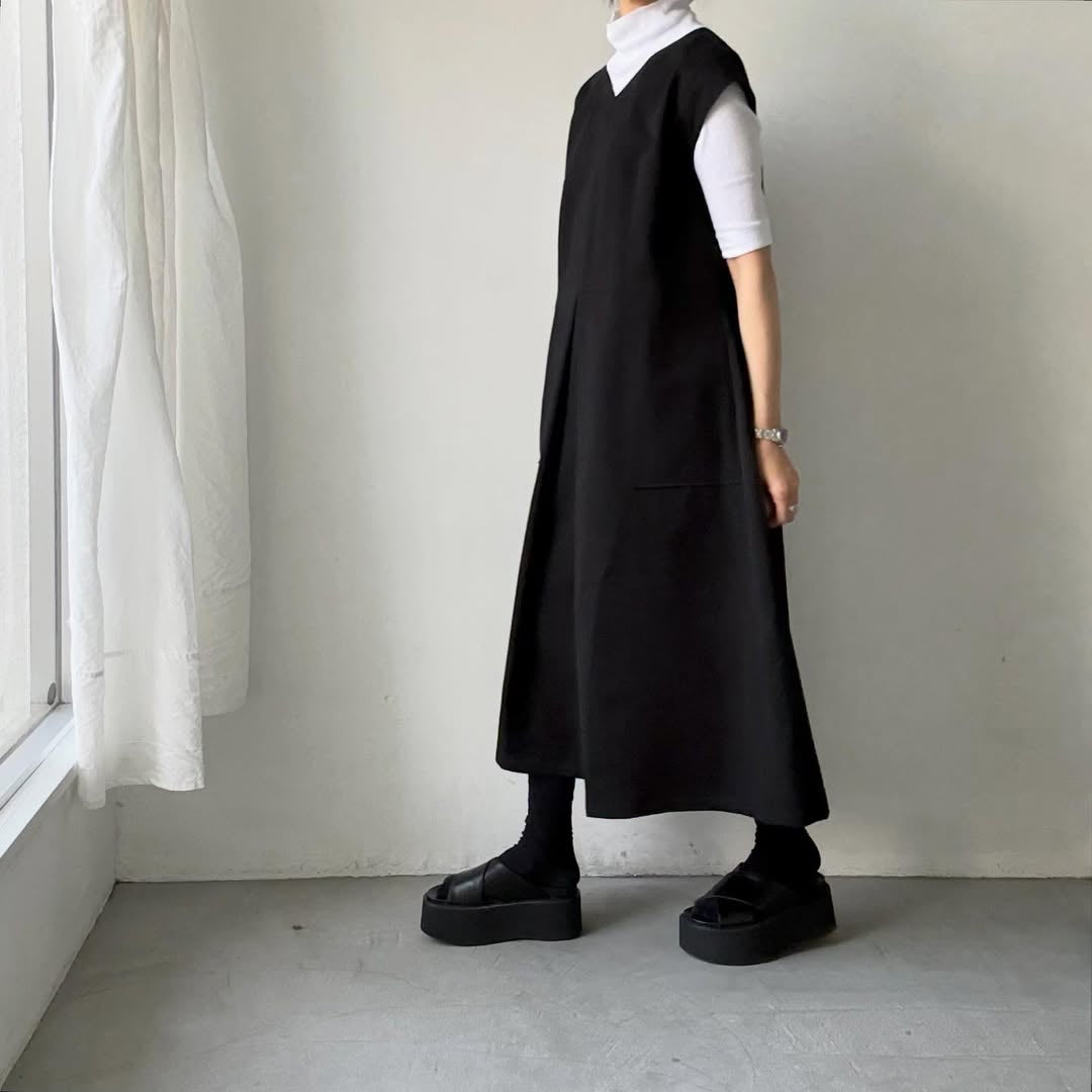 Linenya  フロントタックワンピース
ブラック