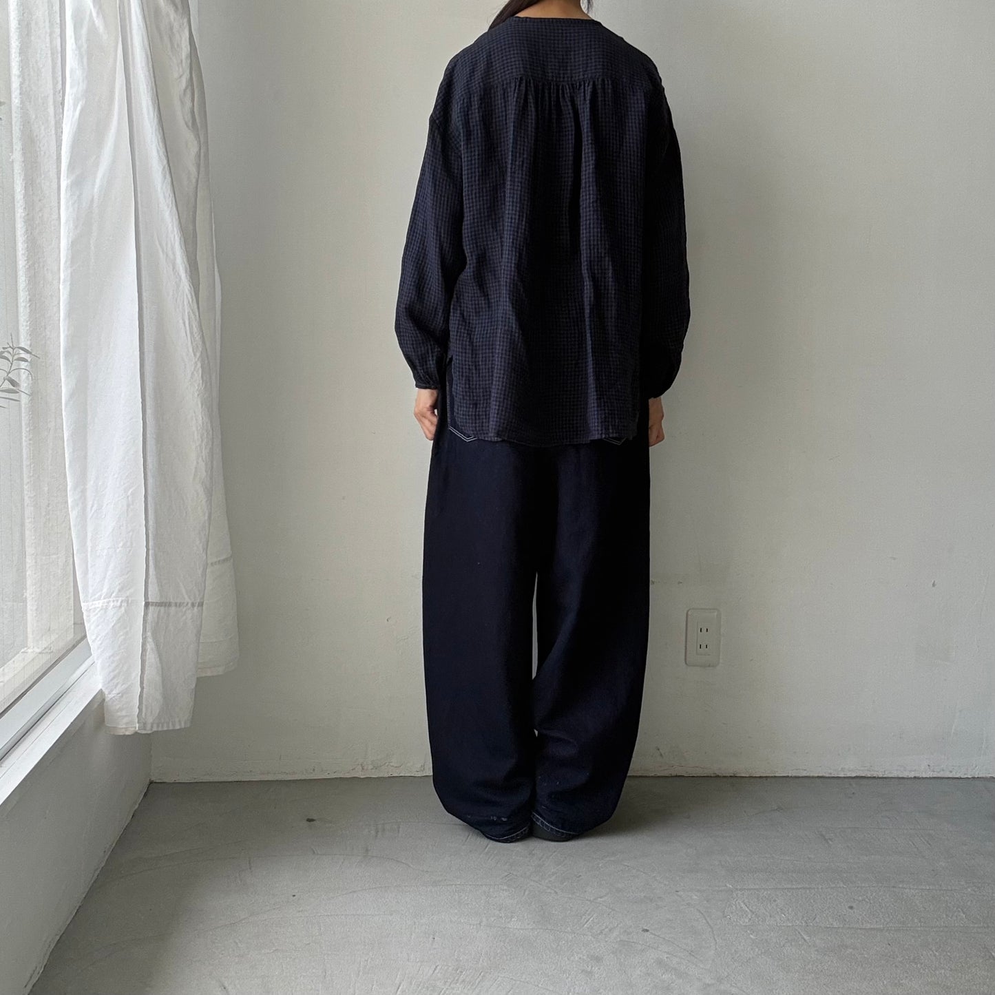 jujudhau ギンガムリネン12ボタンシャツ