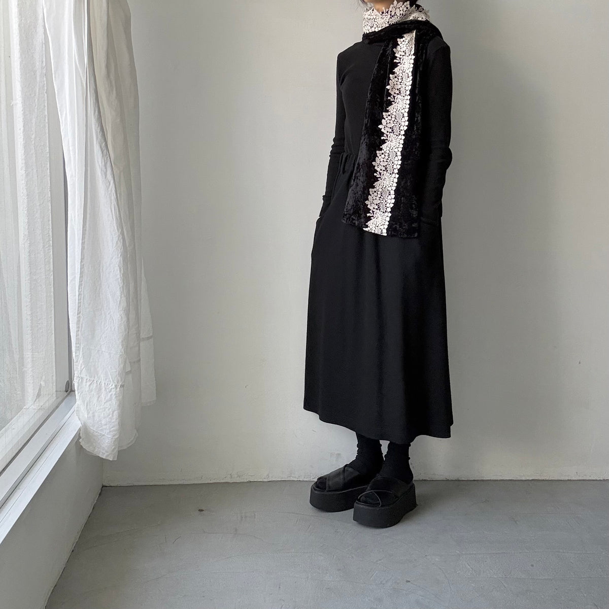 kijinokanosei  綴る葉ロングスカーフ