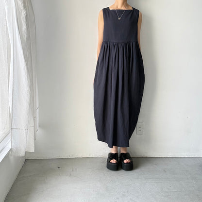 TENNE HANDCRAFTED MODERN ビスコースリネンノースリーブコクーンドレス