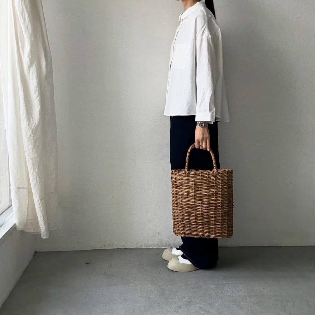 Linenya  コットン丸襟長袖ブラウス　ホワイト