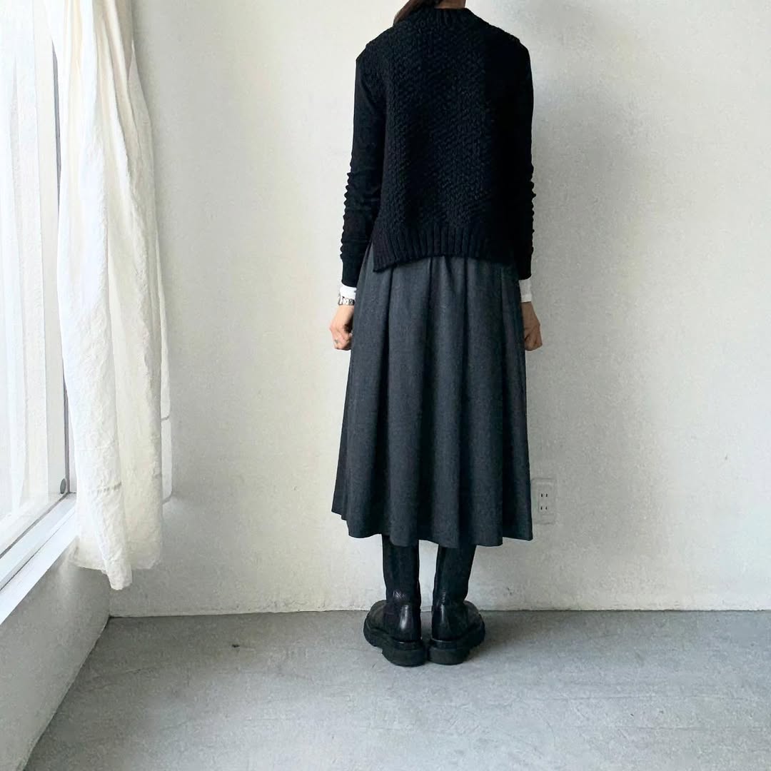 Linenya  ウールタックスカート