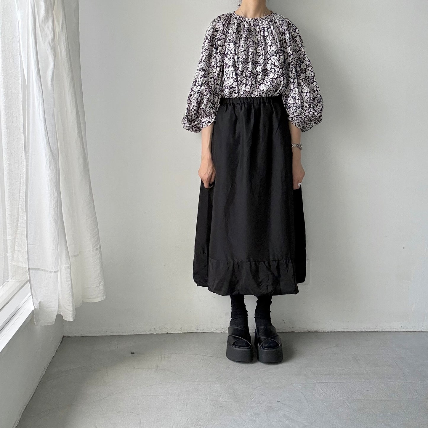 R&D.M.Co 　シルクサテンドッキングバルーンスカート