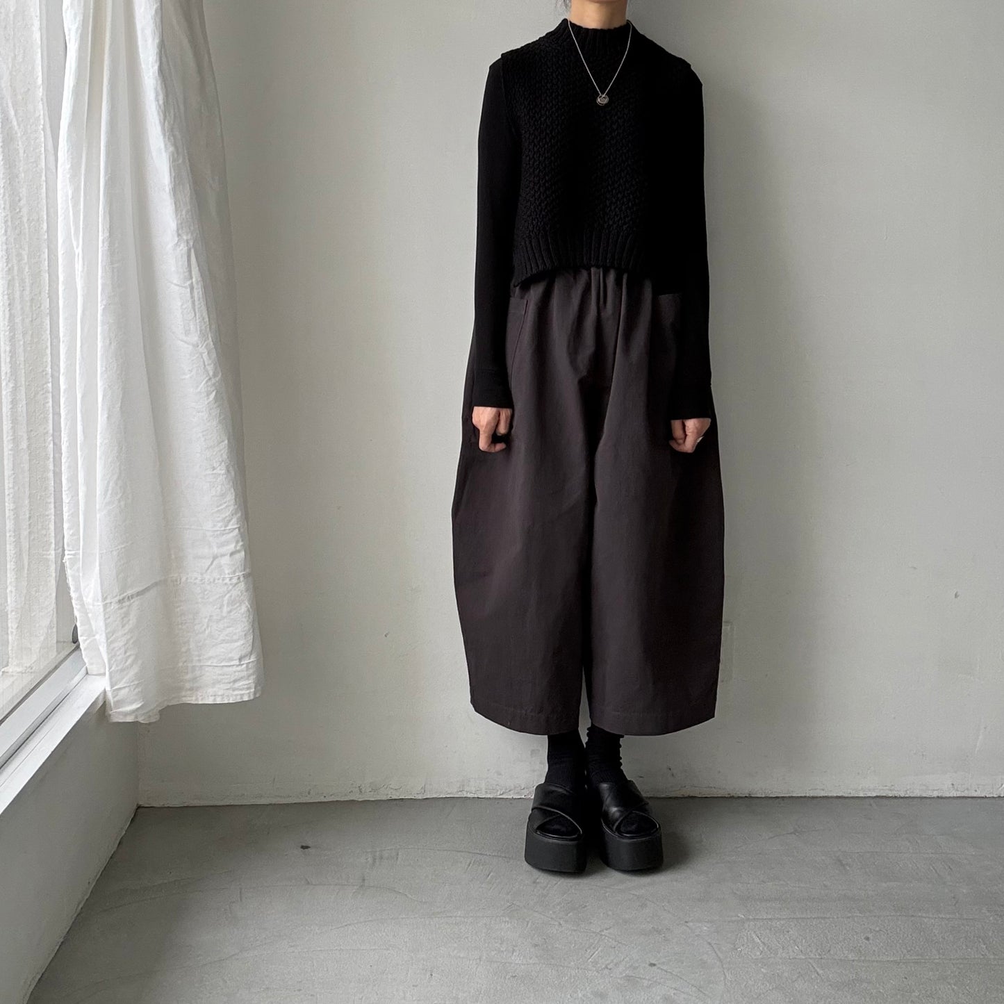 atelier d'antan Perriereコットンワイドパンツ　ダークグレーsize 1