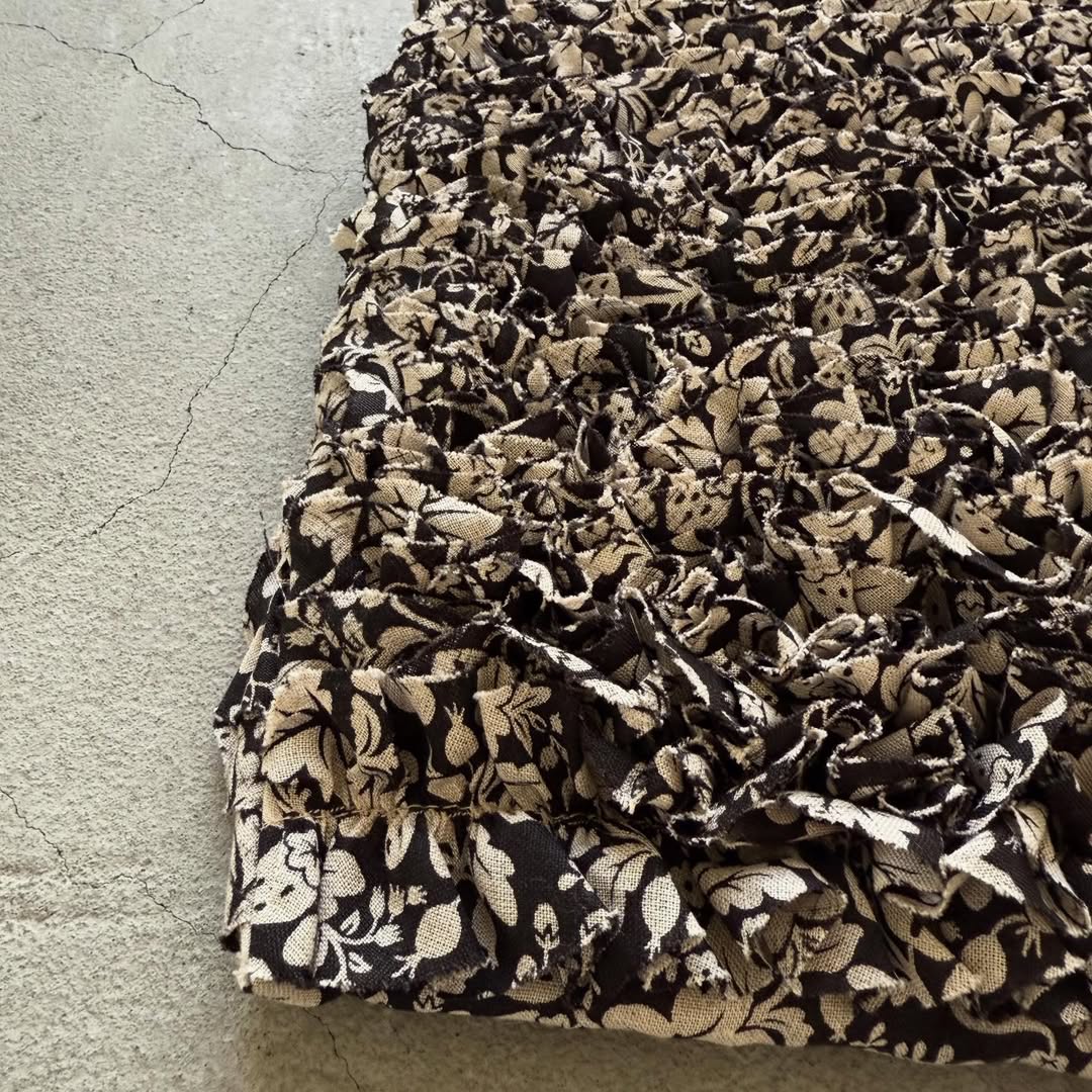 R&D.M.Co  ワイルドベリーリネンフリルトートバッグ