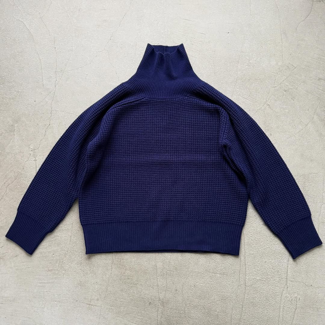 homspun メリノウールワッフル編みプルオーバー　ブルーネイビー