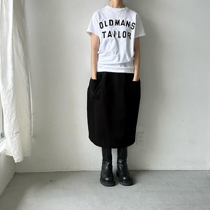 OLDMANS TAILOR OMTフロッキープリントロゴ半袖Tシャツ　ホワイト×ブラック