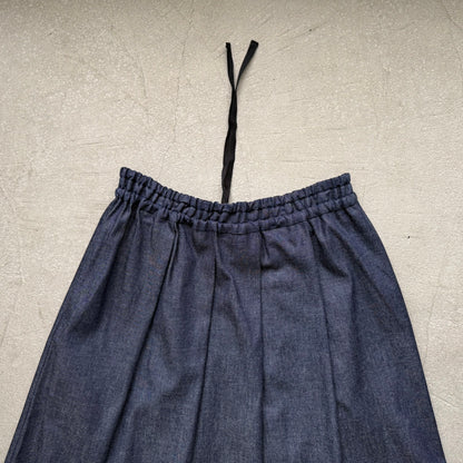 Linenya  デニムタックスカート　90センチ丈